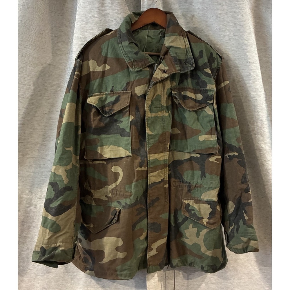 USGI Army M65 Woodland Camouflage Field Jacket Coat Cold Weather Medium Regular
